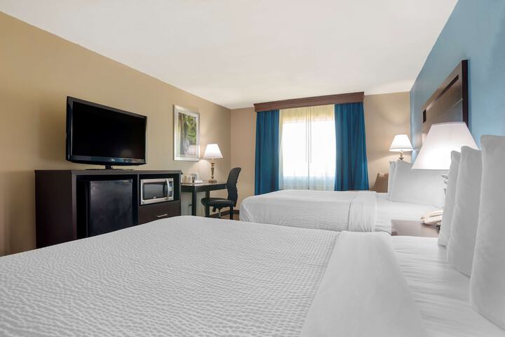 Room 8 of 25