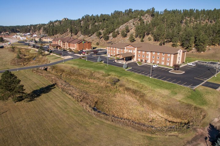 Holiday Inn Express Hotel & Suites Custer by IHG