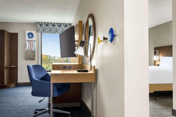 Room 13 of 29
