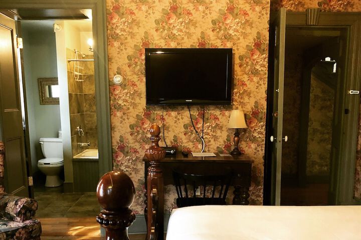 Room 40 of 69