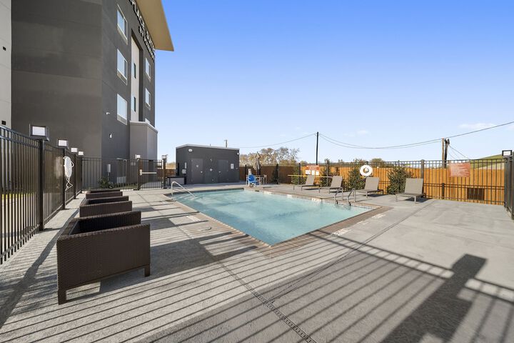 Pool 3 of 37