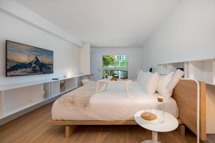 Beach Haus Residences
