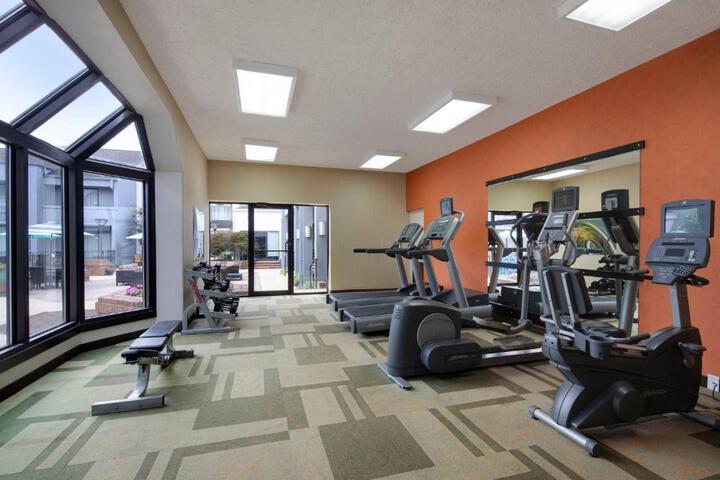Courtyard by Marriott Atlanta Windy Hill / Ballpark