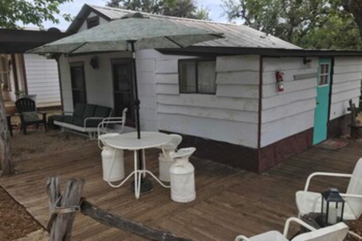 TWIN ELM GUEST RANCH