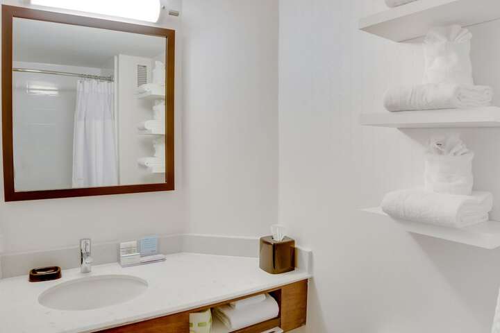 Room 16 of 24