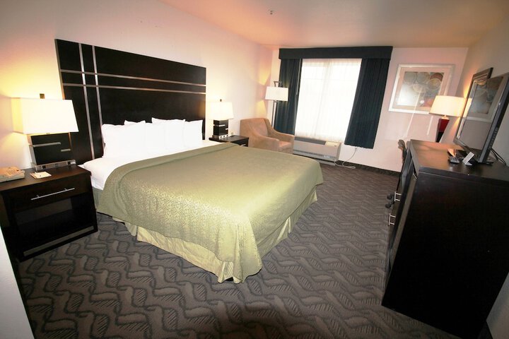 Room 25 of 52