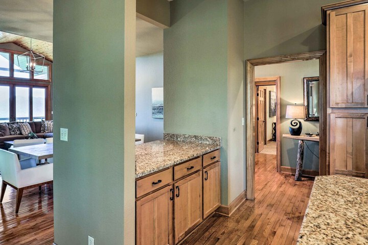 Surrounded by Natl Forest: Condo w / Majestic View
