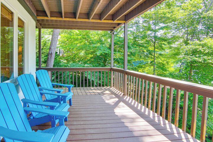2-story Deck: Waterfront Lake Lure Home!