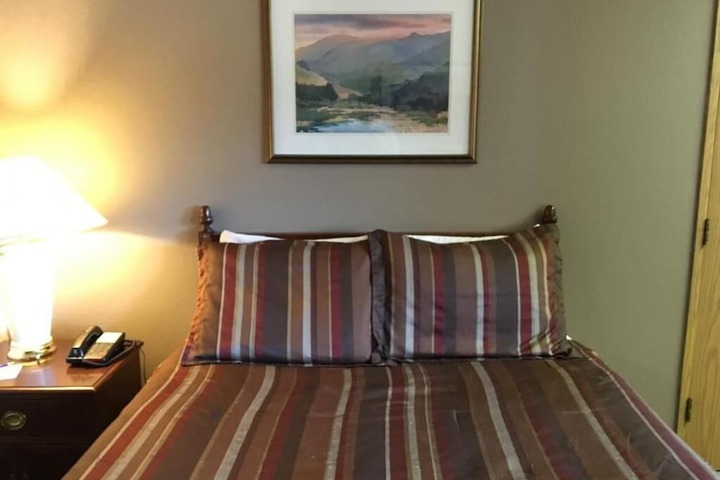 Timber Lodge Inn