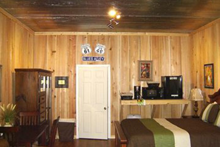 Bluestown Inn