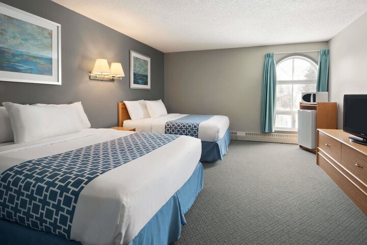Room 15 of 24