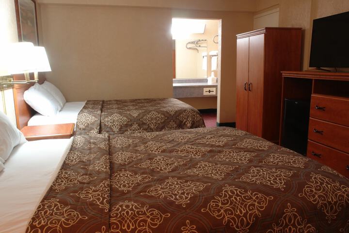 Room 12 of 20