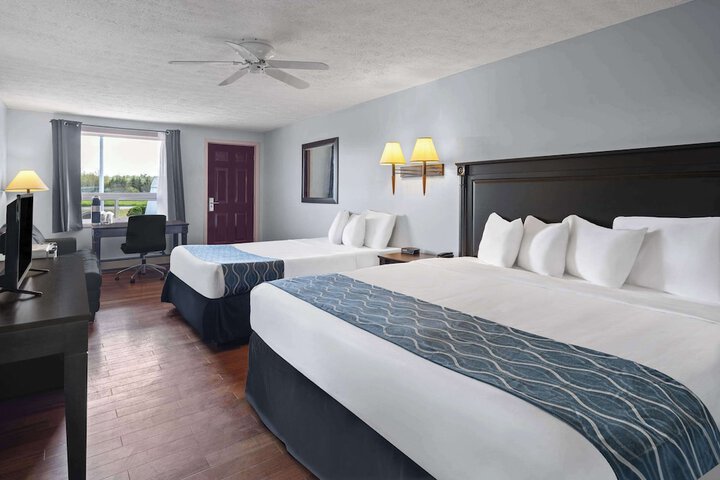 Room 14 of 25