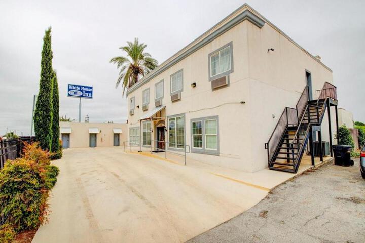 Hotel O Dilley Main St. TX