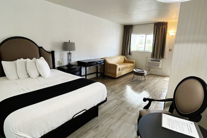 Holiday Isles Resort