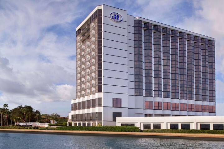 Hotel 4 of 91