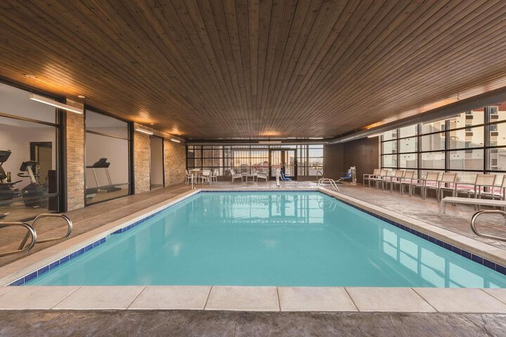 Pool 4 of 22