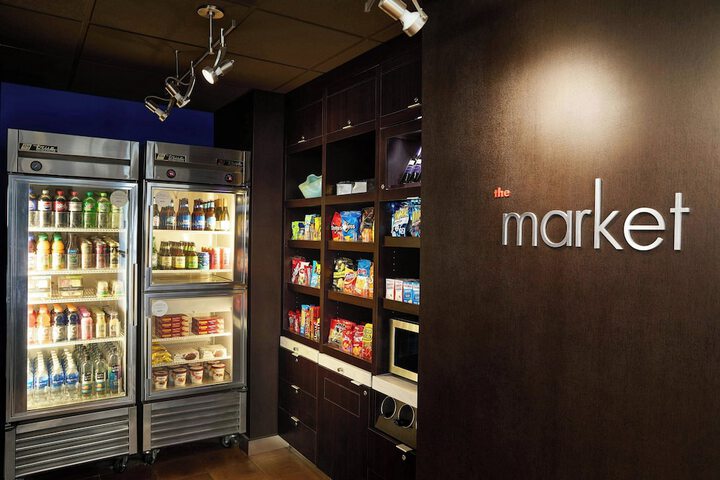 Courtyard by Marriott Kansas City Overland Park / Metcalf