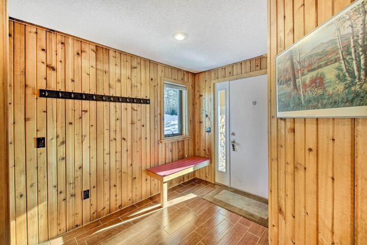 3 Mi to Attitash Resort: Condo w / Mtn Views!