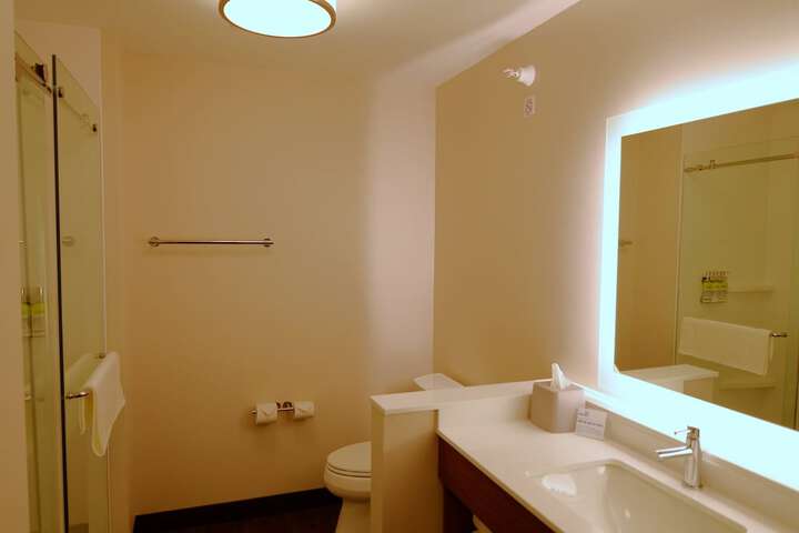 Room 26 of 41