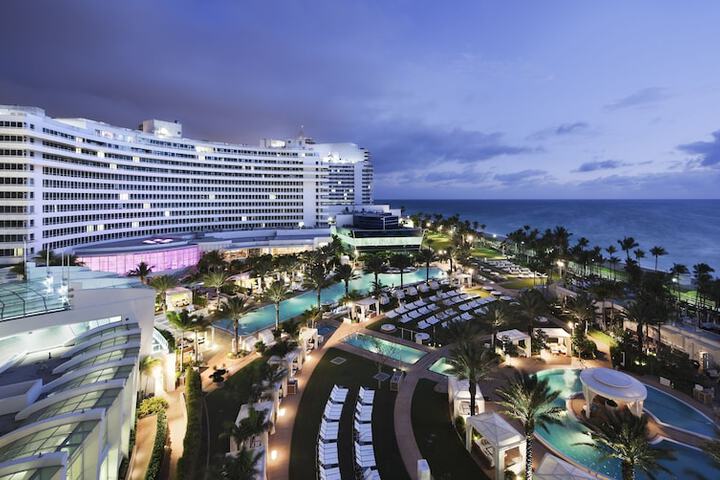 Hotel 2 of 155