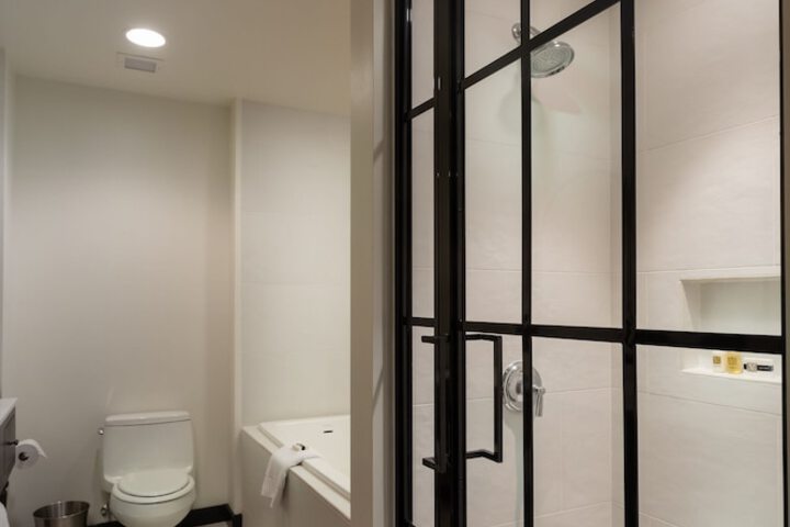 Room 40 of 90