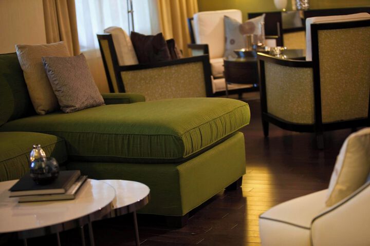 Renaissance Arlington Capital View Hotel
