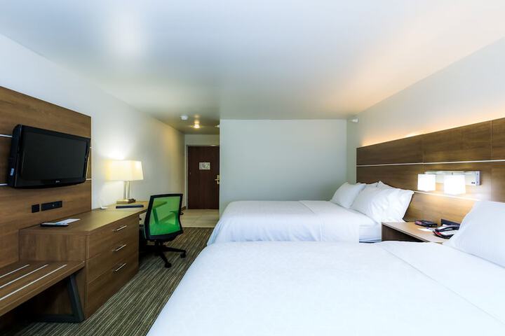 Room 18 of 30