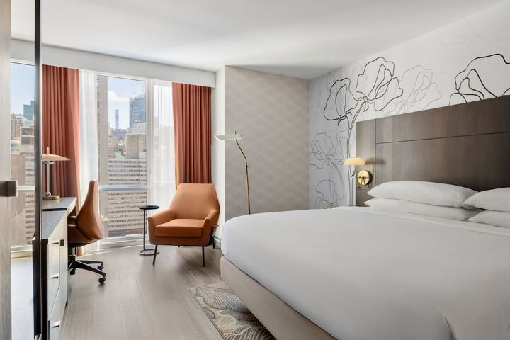 Room 26 of 37