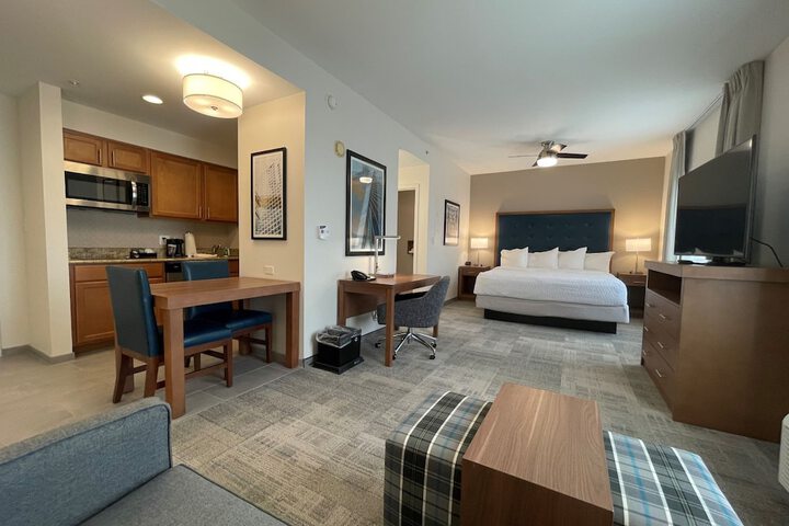 Room 14 of 48