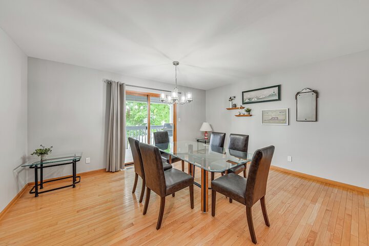 Lake Mary View: Pickleball Paradise Penthouse Unit