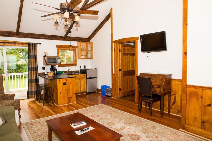 Room 12 of 48