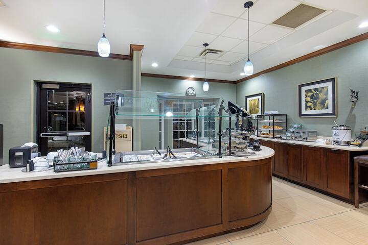 Staybridge Suites Oak Ridge by IHG