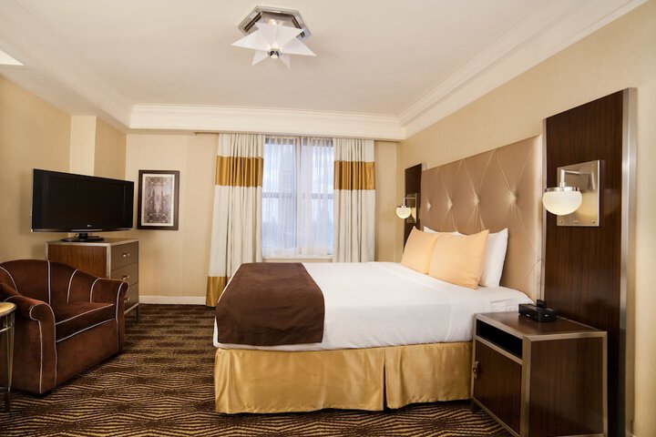 Room 25 of 66