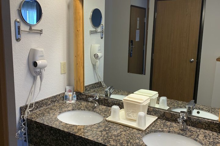 Room 12 of 17