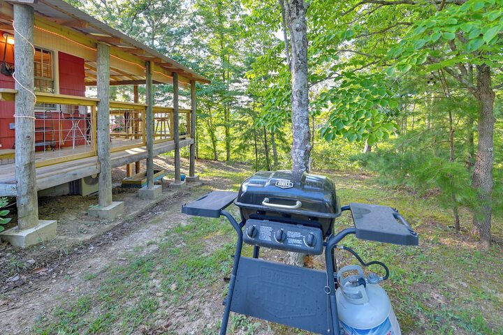 Cozy Beattyville Cabin w / Fire Pit