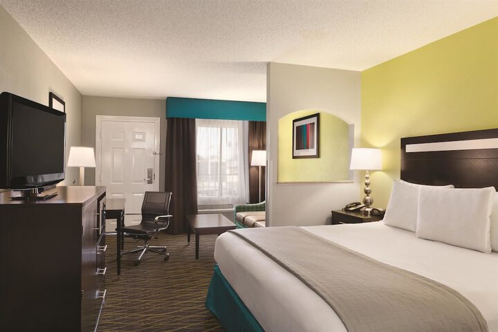 Room 16 of 20