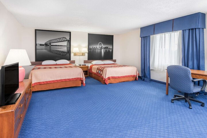 Room 15 of 31