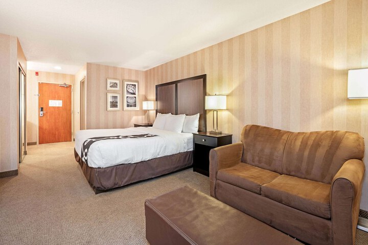 Room 19 of 51