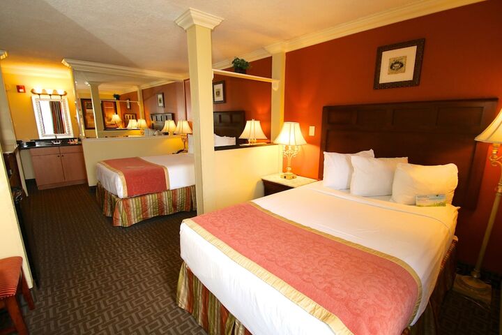 Room 21 of 40
