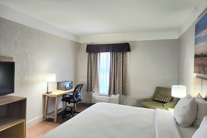 Days Inn by Wyndham Denham Springs-Baton Rouge East