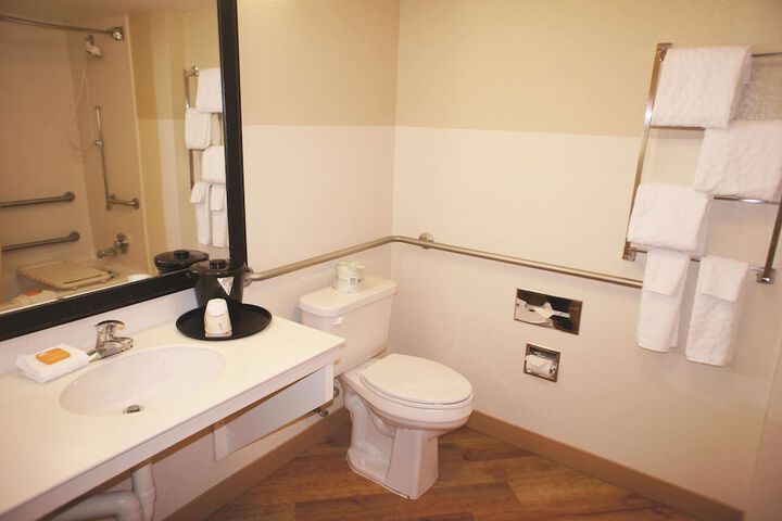 Room 18 of 44