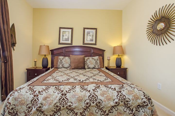 Room 42 of 82