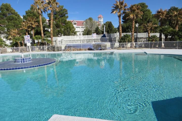 Pool 10 of 52