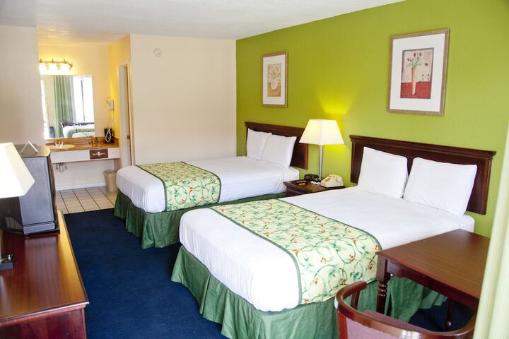 Room 19 of 27