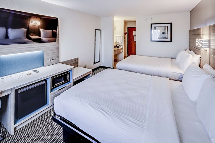 Room 5 of 20