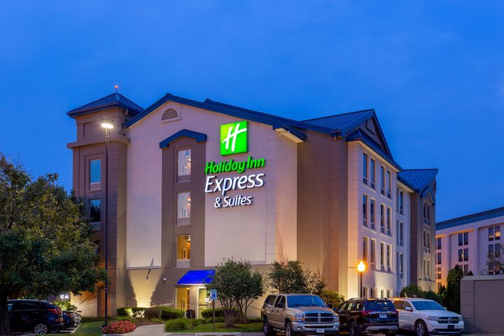 Holiday Inn Express Hotel & Suites Chicago-Midway Airport by IHG