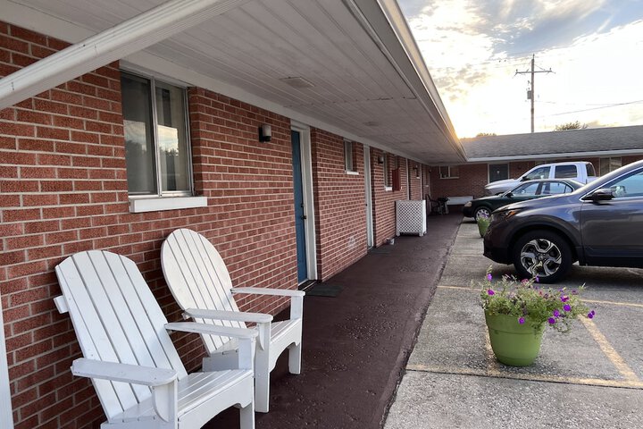 Travelers Inn Motel