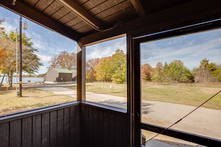 On-site Fishing Pier: Pet-friendly Kerens Cabin!