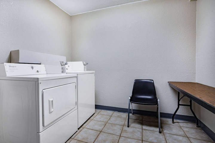 Room 11 of 21
